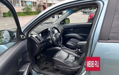 Mitsubishi Outlander III рестайлинг 3, 2008 год, 1 200 000 рублей, 9 фотография
