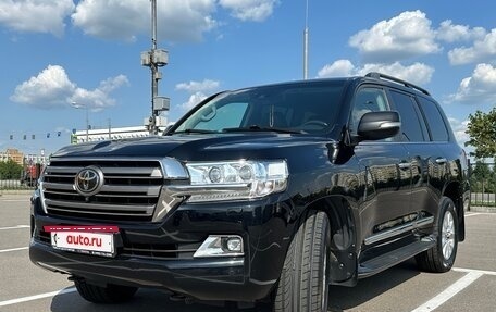 Toyota Land Cruiser 200, 2018 год, 6 000 000 рублей, 9 фотография