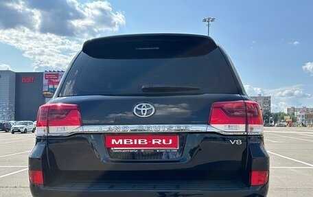 Toyota Land Cruiser 200, 2018 год, 6 000 000 рублей, 3 фотография