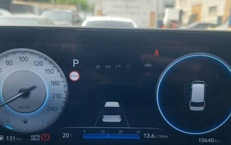 Hyundai Staria, 2024 год, 6 827 000 рублей, 9 фотография