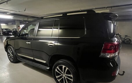 Toyota Land Cruiser 200, 2015 год, 5 850 000 рублей, 10 фотография