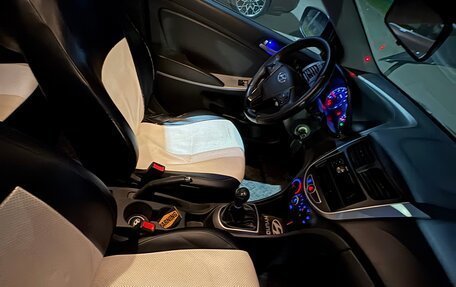 Hyundai Solaris II рестайлинг, 2011 год, 600 000 рублей, 7 фотография