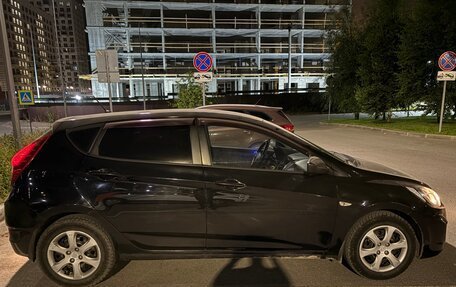 Hyundai Solaris II рестайлинг, 2011 год, 600 000 рублей, 4 фотография