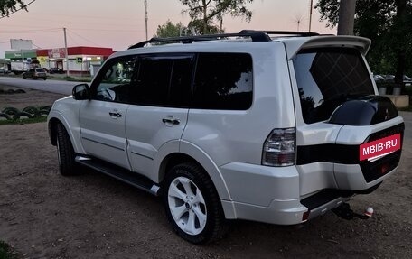 Mitsubishi Pajero IV, 2021 год, 3 600 000 рублей, 2 фотография