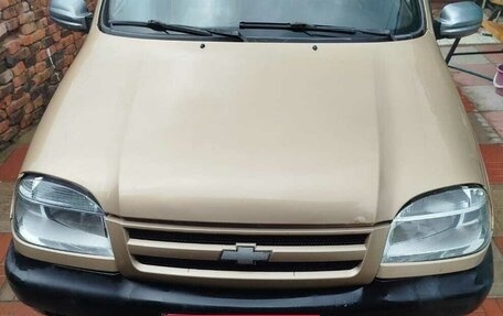 Chevrolet Niva I рестайлинг, 2005 год, 300 000 рублей, 1 фотография