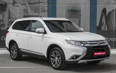 Mitsubishi Outlander III рестайлинг 3, 2017 год, 1 999 000 рублей, 1 фотография