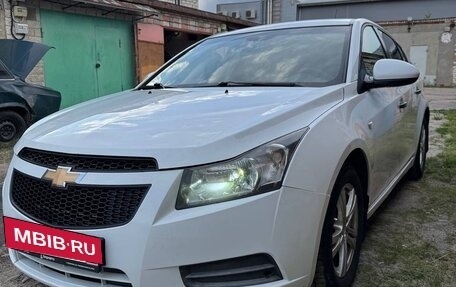 Chevrolet Cruze II, 2012 год, 820 000 рублей, 10 фотография