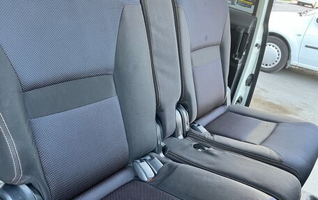 Nissan Serena III, 2007 год, 1 150 000 рублей, 13 фотография