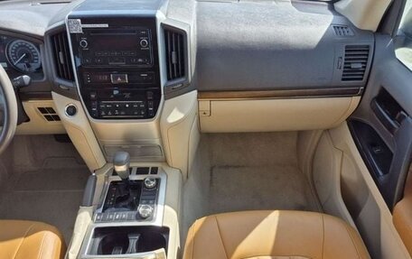 Toyota Land Cruiser 200, 2021 год, 9 750 887 рублей, 14 фотография