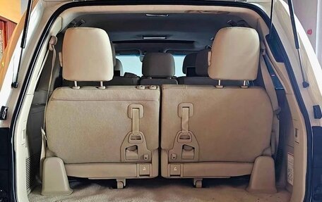 Toyota Land Cruiser 200, 2021 год, 9 750 887 рублей, 15 фотография