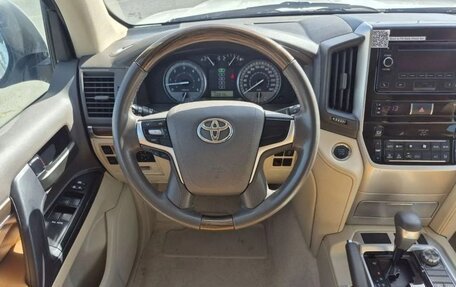 Toyota Land Cruiser 200, 2021 год, 10 200 887 рублей, 8 фотография