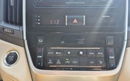 Toyota Land Cruiser 200, 2021 год, 10 200 887 рублей, 11 фотография