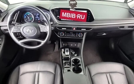 Hyundai Sonata VIII, 2022 год, 1 865 000 рублей, 5 фотография