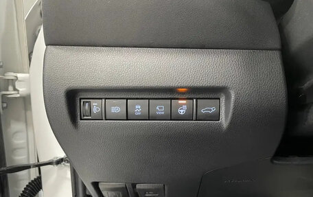Toyota Venza, 2022 год, 3 900 002 рублей, 13 фотография