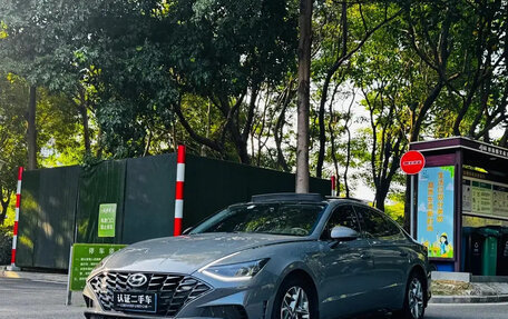 Hyundai Sonata VIII, 2022 год, 1 500 111 рублей, 2 фотография