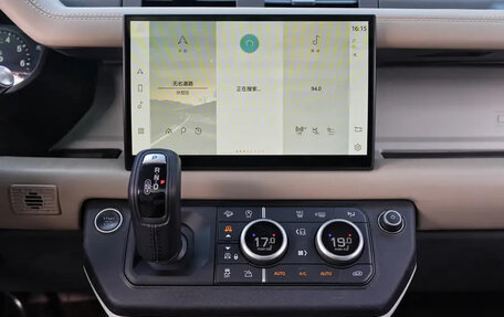 Land Rover Defender II, 2022 год, 7 900 275 рублей, 15 фотография