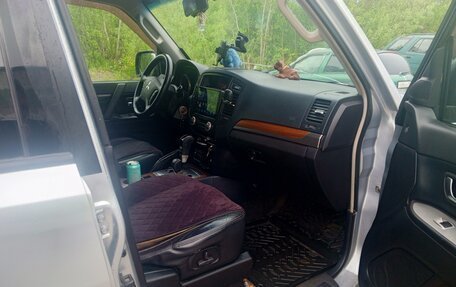 Mitsubishi Pajero IV, 2006 год, 1 300 000 рублей, 5 фотография