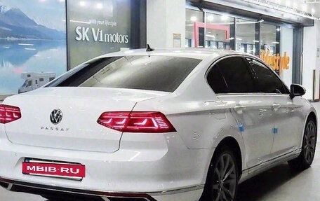 Volkswagen Passat B8 рестайлинг, 2021 год, 1 999 000 рублей, 4 фотография