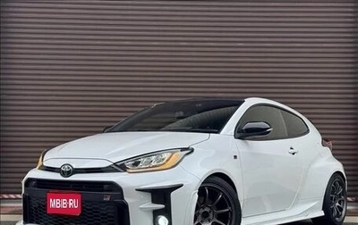 Toyota Yaris, 2022 год, 1 790 000 рублей, 1 фотография