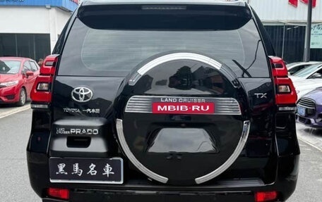 Toyota Land Cruiser Prado 150 рестайлинг 2, 2021 год, 4 299 000 рублей, 5 фотография