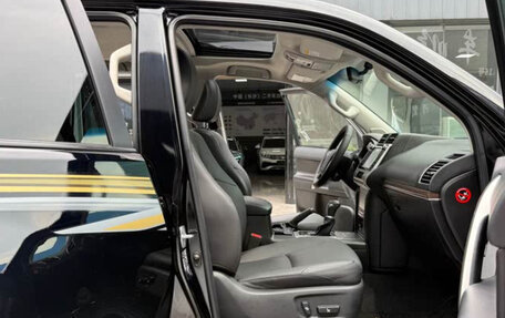 Toyota Land Cruiser Prado 150 рестайлинг 2, 2021 год, 4 299 000 рублей, 14 фотография