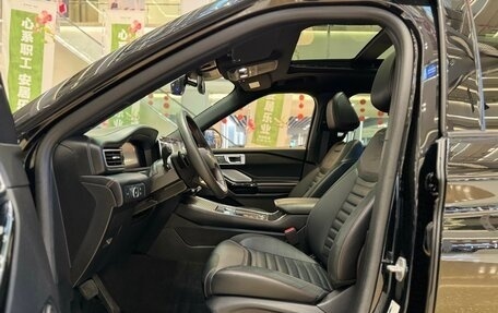 Ford Explorer VI, 2024 год, 4 999 000 рублей, 19 фотография