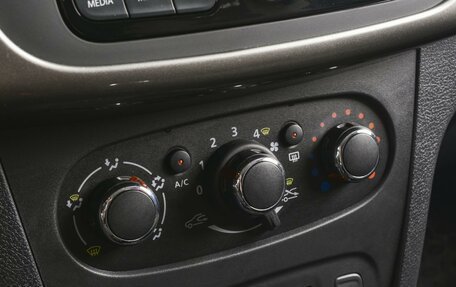 Renault Sandero II рестайлинг, 2020 год, 1 099 000 рублей, 12 фотография