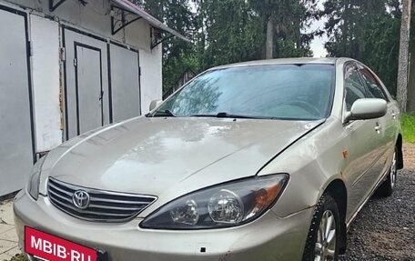 Toyota Camry V40, 2003 год, 498 000 рублей, 1 фотография