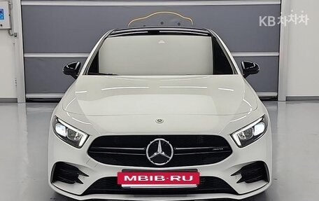 Mercedes-Benz A-Класс AMG, 2022 год, 3 530 000 рублей, 2 фотография