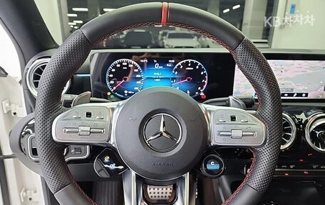 Mercedes-Benz A-Класс AMG, 2022 год, 3 530 000 рублей, 7 фотография