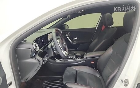 Mercedes-Benz A-Класс AMG, 2022 год, 3 530 000 рублей, 9 фотография