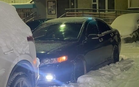 Honda Accord VII рестайлинг, 2004 год, 910 000 рублей, 2 фотография