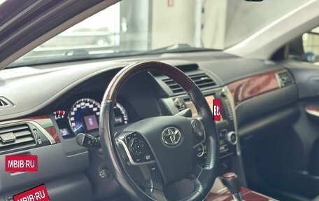 Toyota Camry, 2012 год, 1 950 000 рублей, 7 фотография