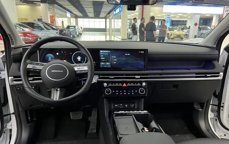 Hyundai Tucson, 2025 год, 2 370 000 рублей, 8 фотография