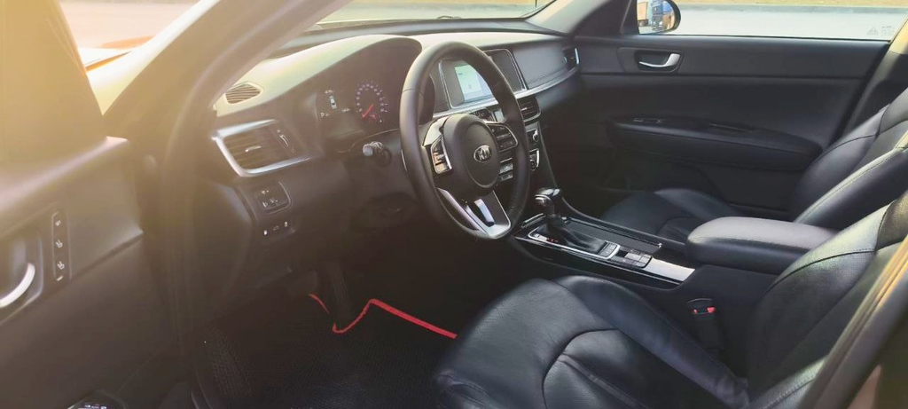 KIA Optima IV рестайлинг, 2018 год, 1 800 000 рублей, 11 фотография