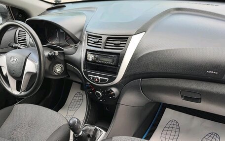 Hyundai Solaris II рестайлинг, 2013 год, 560 000 рублей, 9 фотография