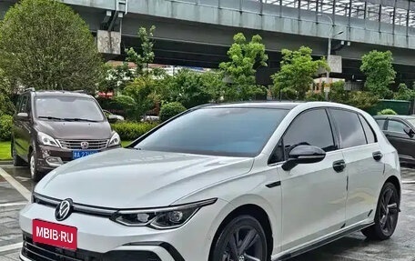 Volkswagen Golf VIII, 2022 год, 1 896 080 рублей, 1 фотография