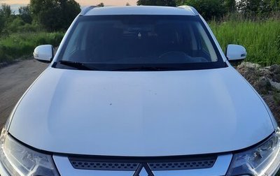 Mitsubishi Outlander III рестайлинг 3, 2019 год, 2 200 000 рублей, 1 фотография