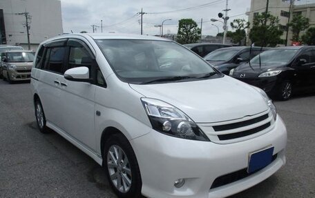 Toyota ISis I, 2017 год, 1 246 000 рублей, 2 фотография