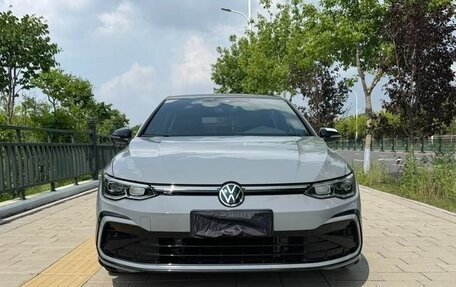 Volkswagen Golf VIII, 2021 год, 1 300 000 рублей, 2 фотография