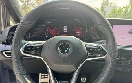 Volkswagen Golf VIII, 2021 год, 1 300 000 рублей, 8 фотография