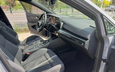 Volkswagen Golf VIII, 2021 год, 1 300 000 рублей, 11 фотография