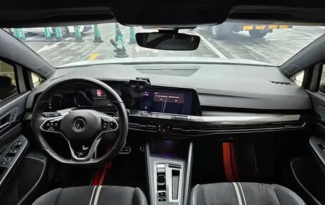 Volkswagen Golf VIII, 2022 год, 1 896 080 рублей, 7 фотография