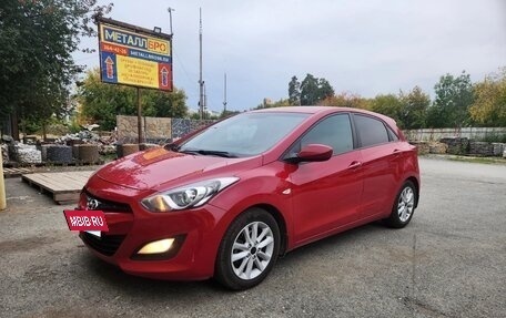 Hyundai i30 II рестайлинг, 2013 год, 955 000 рублей, 2 фотография