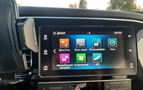 Mitsubishi Outlander III рестайлинг 3, 2019 год, 2 200 000 рублей, 18 фотография