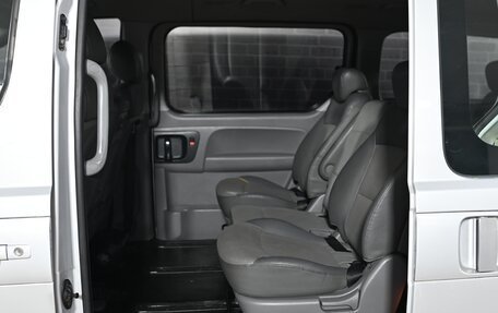 Hyundai Grand Starex Grand Starex I рестайлинг 2, 2008 год, 1 250 000 рублей, 19 фотография