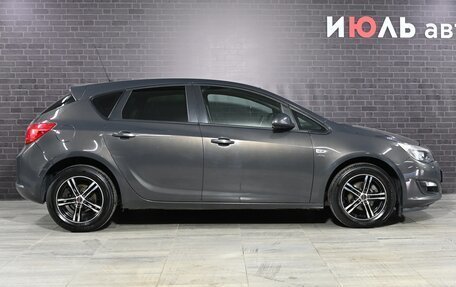 Opel Astra J, 2014 год, 900 000 рублей, 9 фотография