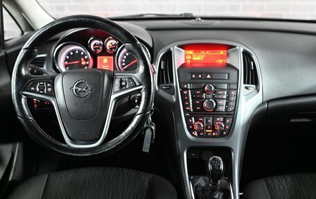 Opel Astra J, 2014 год, 900 000 рублей, 17 фотография