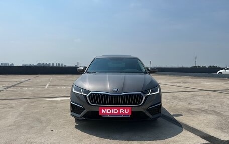 Skoda Octavia IV, 2022 год, 1 680 000 рублей, 2 фотография
