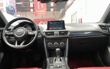 Mazda CX-4, 2021 год, 1 943 000 рублей, 10 фотография